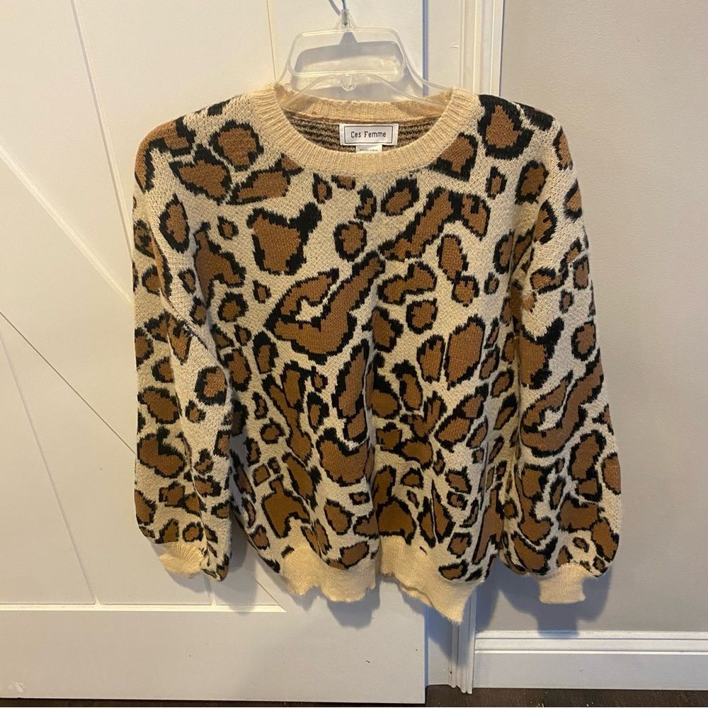 NWOT Ces Femme Sweater